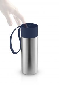 567455_To_Go_Cup_35cl_Navy_blue_hand_HIGH